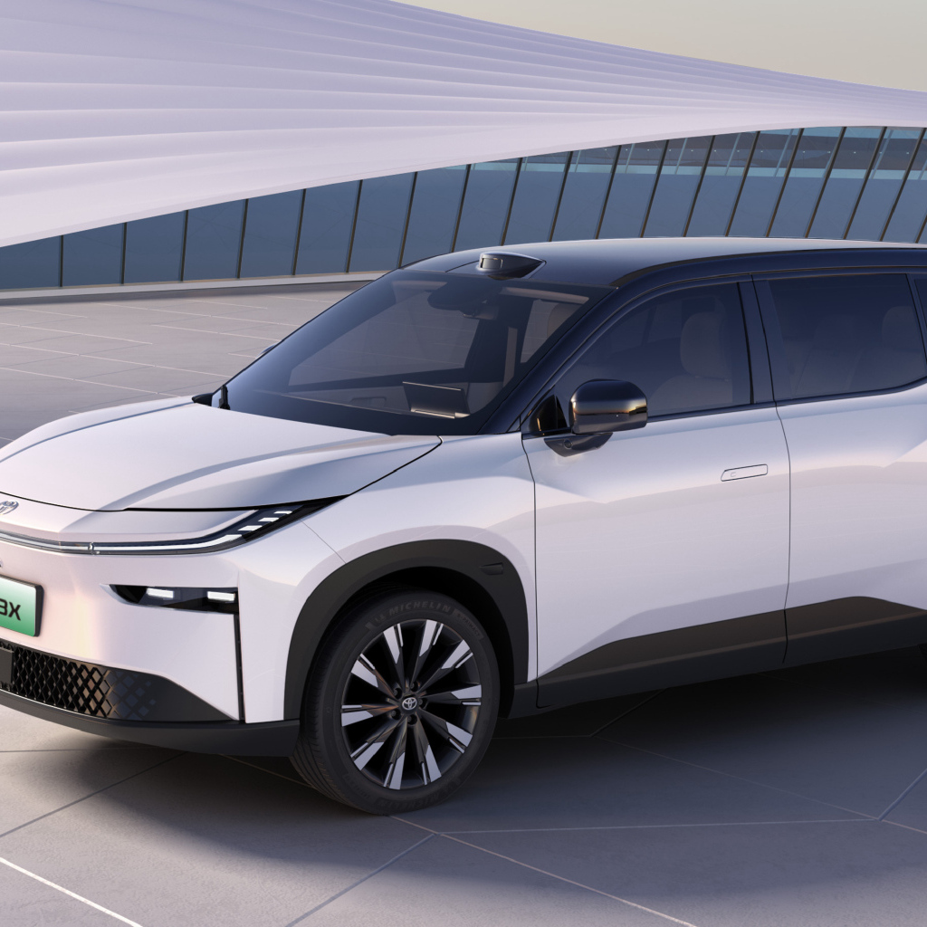 Внедорожник Toyota BZ3X 2024 года