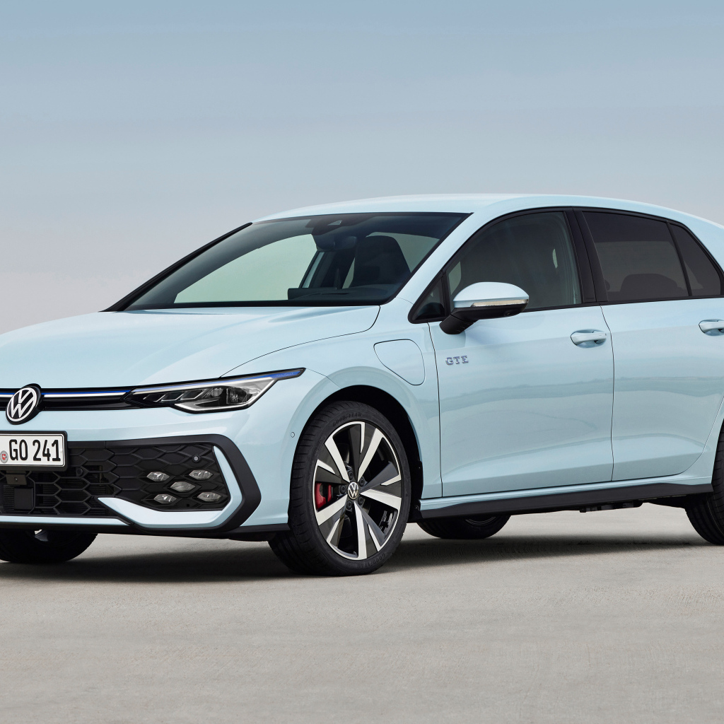 Новый автомобиль Volkswagen Golf GTE 2024 года