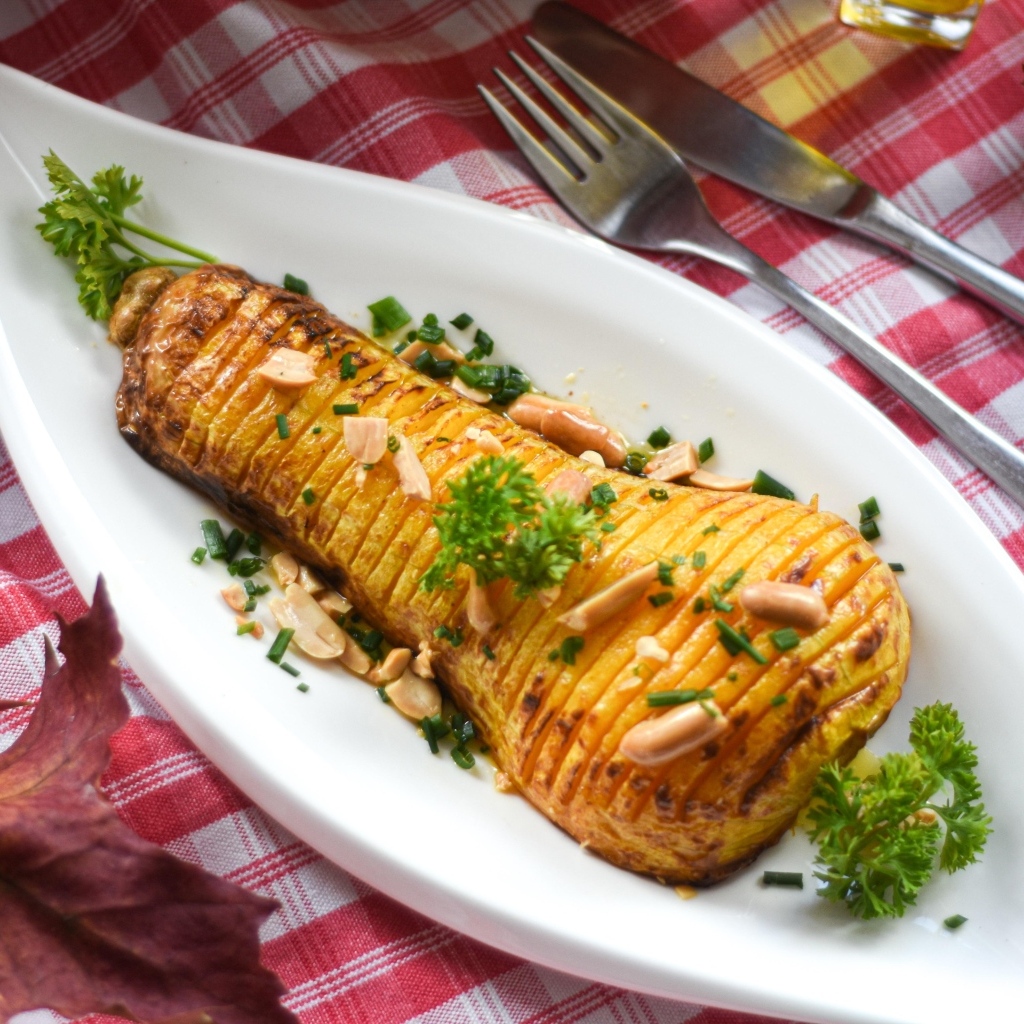 Тыква запеченная с орехами