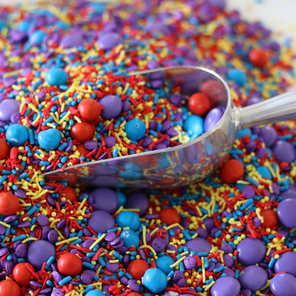 Разноцветная посыпка для десертов