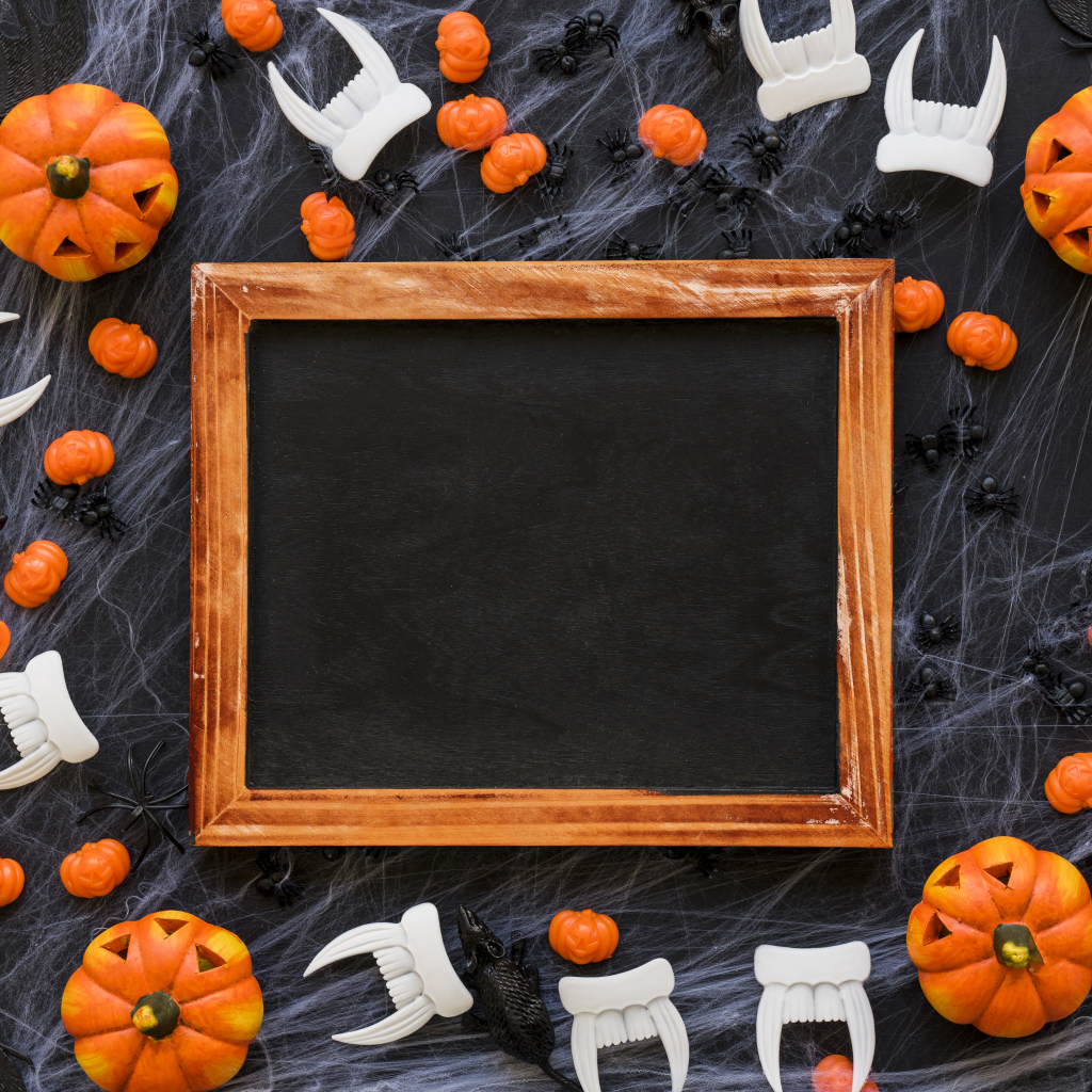 Рамка с декором для открытки на Хэллоуин