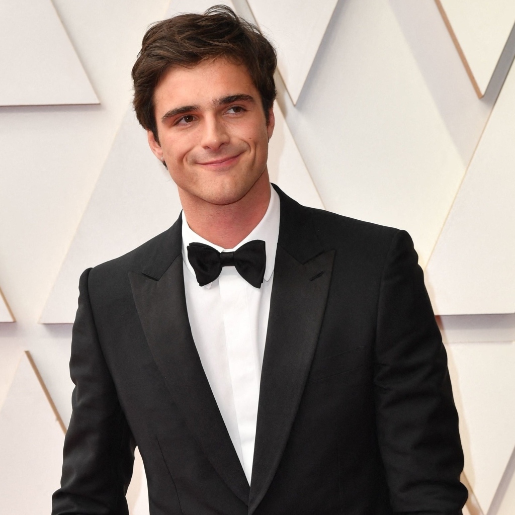 Актер Джейкоб Элорди в костюме