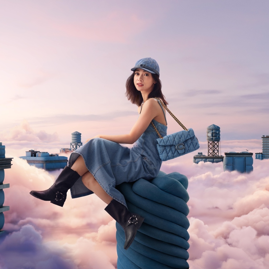 Южнокорейская репер Ли Янг Джи в облаках