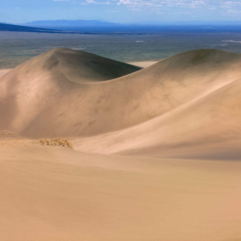 Песчаные дюны в пустыне 