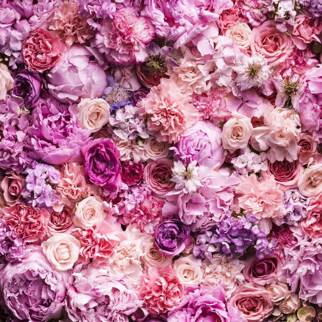 Красивый цветочный розовый фон