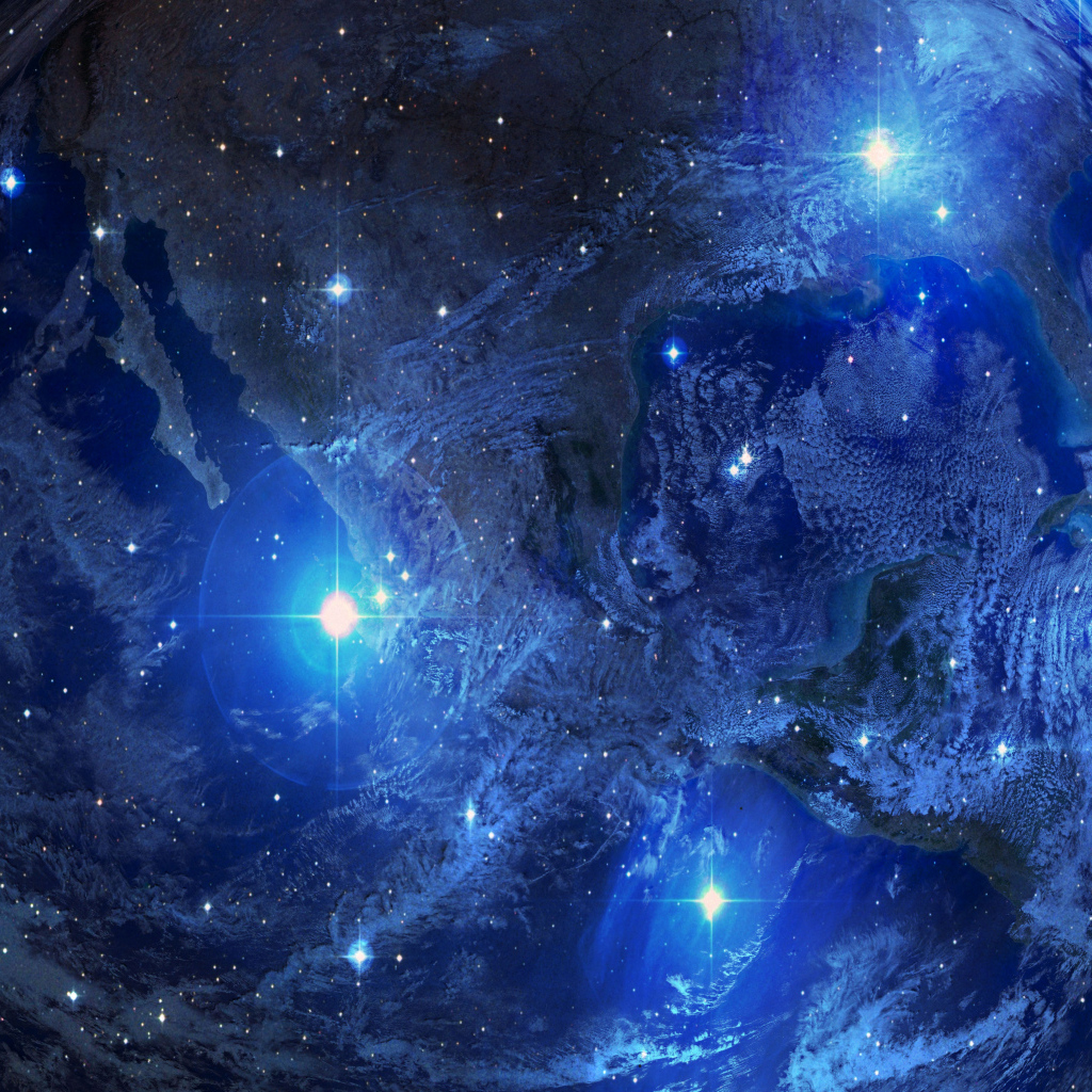 Яркие вспышки на планете Земля в голубом космосе