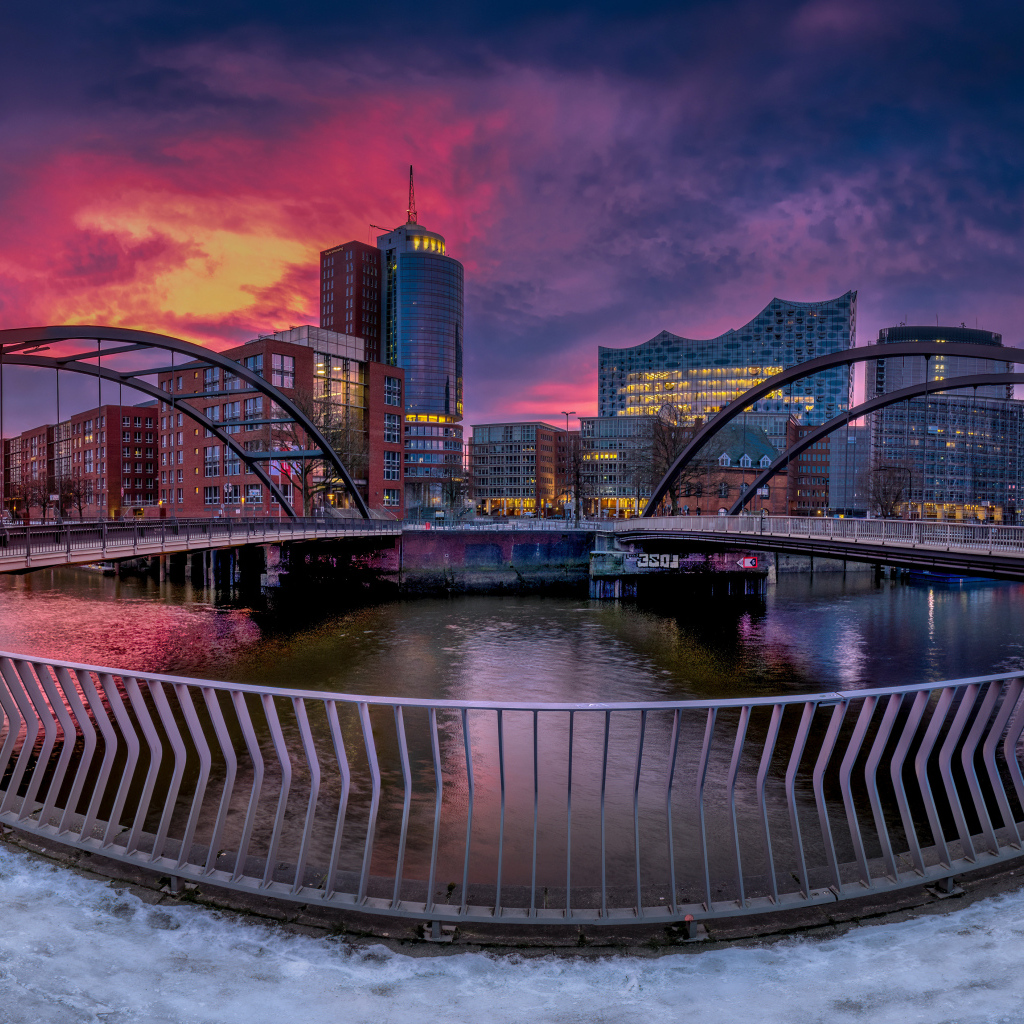 Панорама города Гамбург зимой, Германия