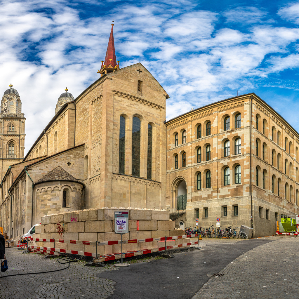 Старая церковь в городе Цюрих, Швейцария