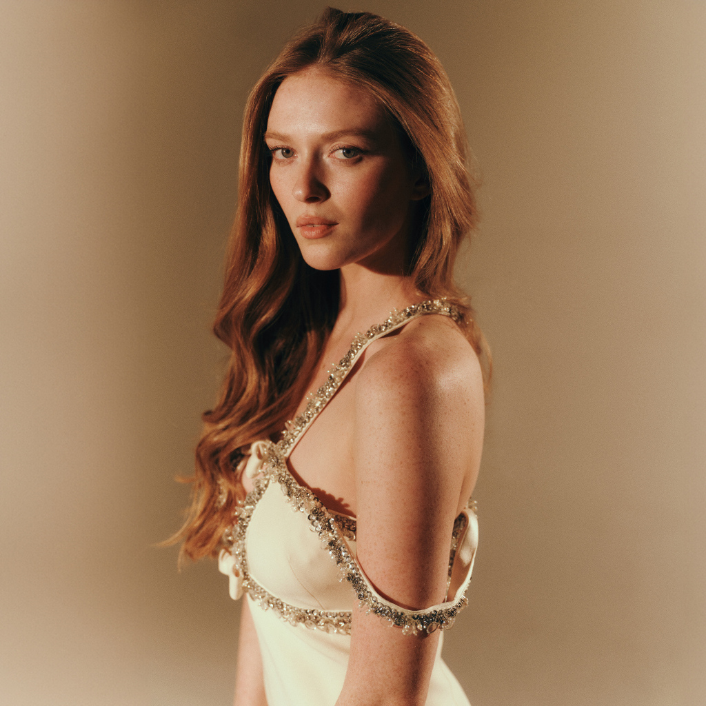 Американская рыжеволосая актриса Ларсен Томпсон