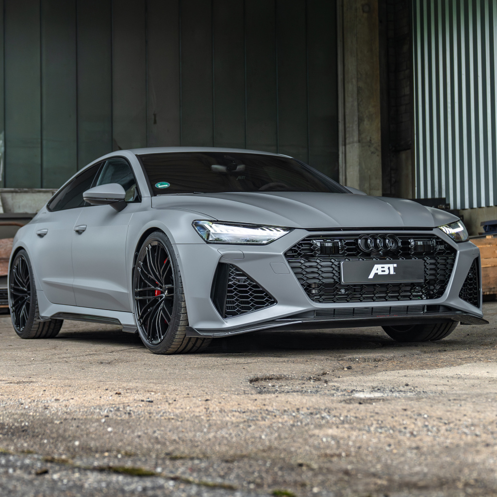 Автомобиль ABT RS7-S 2024 года в гараже