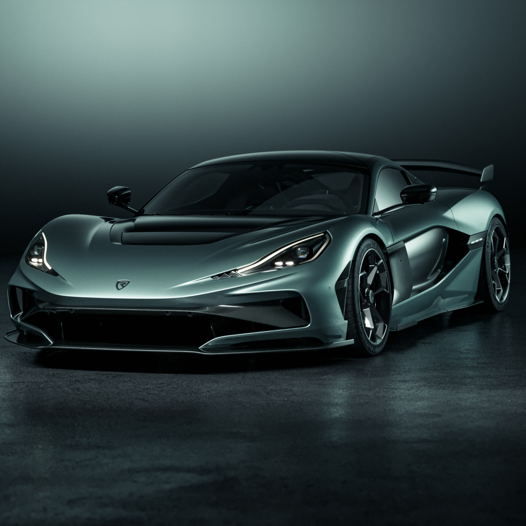 Автомобиль Rimac Nevera R 2024 года вид спереди