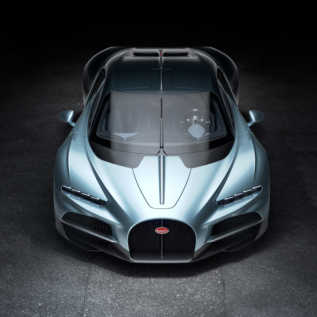 Вид сверху на автомобиль Bugatti Tourbillon 2024 года