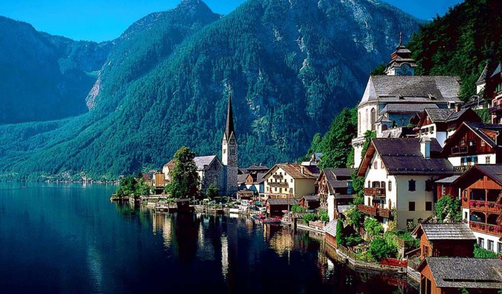 Маленький городок в горах