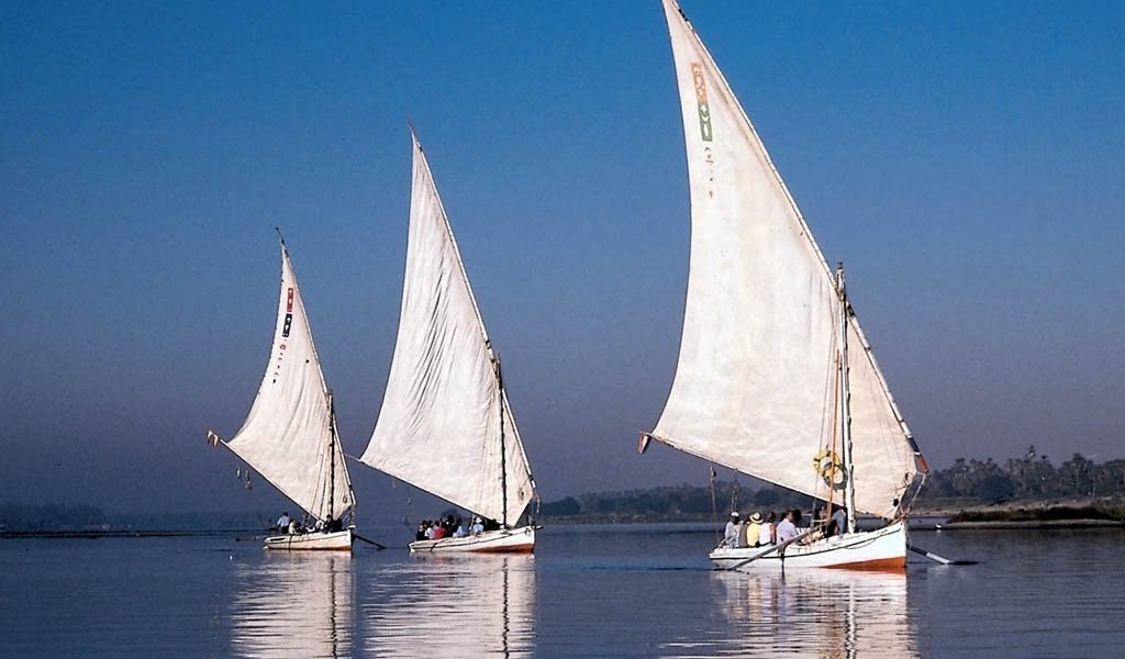 Парусник - обои на рабочий стол