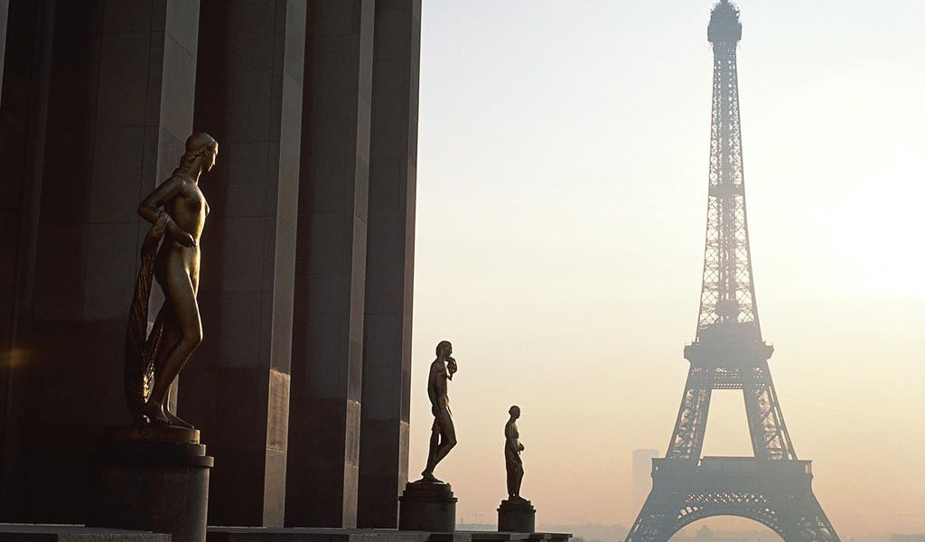 Париж вид на Эйфелеву башню