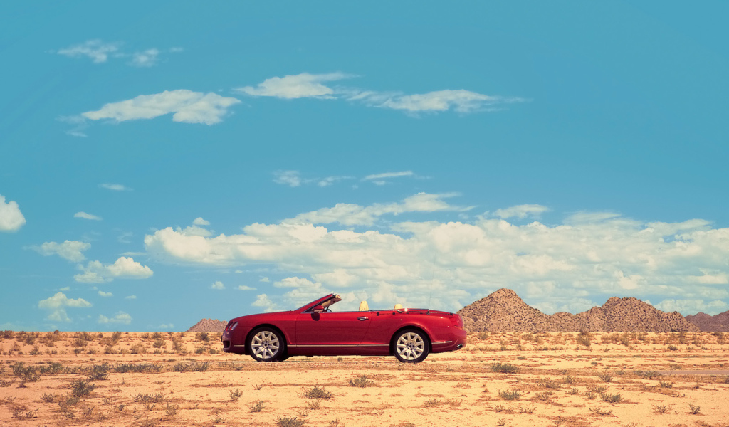 Красный Bentley