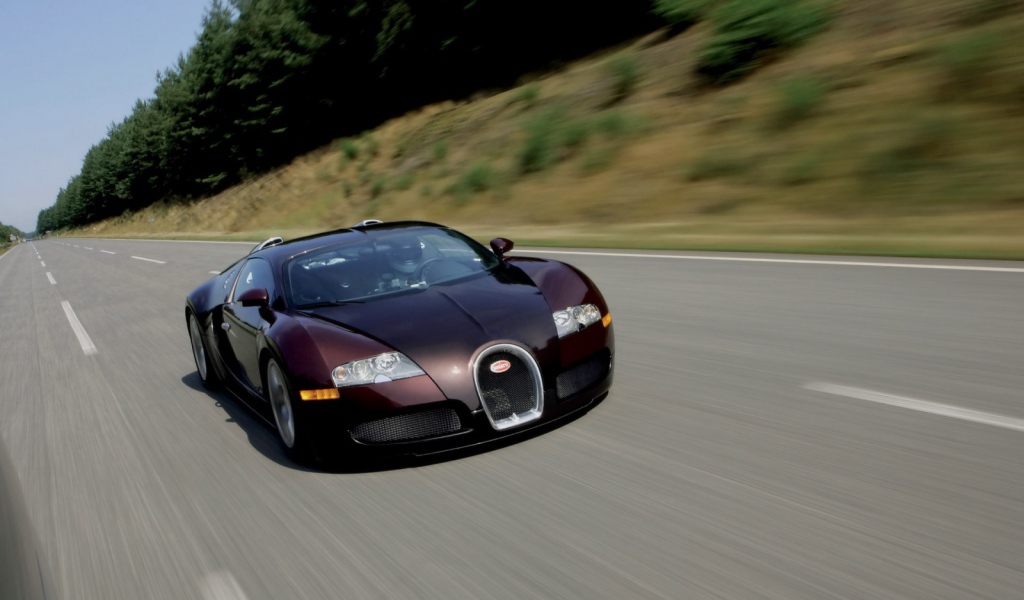 Мощный Bugatti Veyron