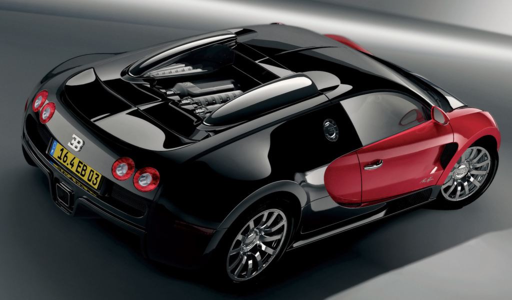 Bugatti вид сверху