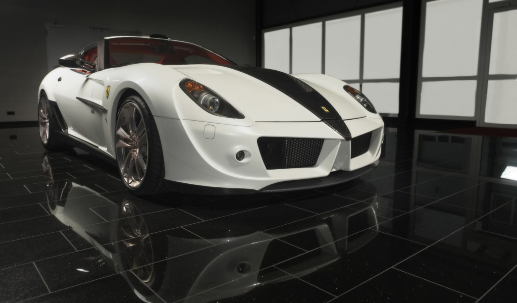 599 GTB черно белый Ferrari