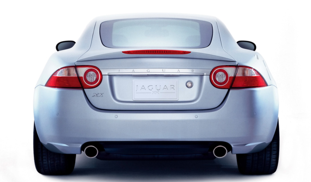 Автомобиль Ягуар XK 2007