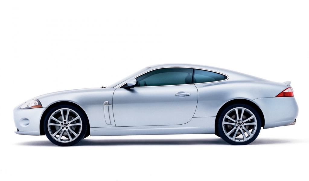 Быстрая тачка Jaguar