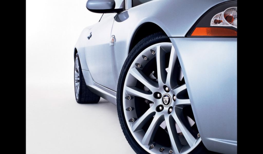 Спортивный Jaguar XK