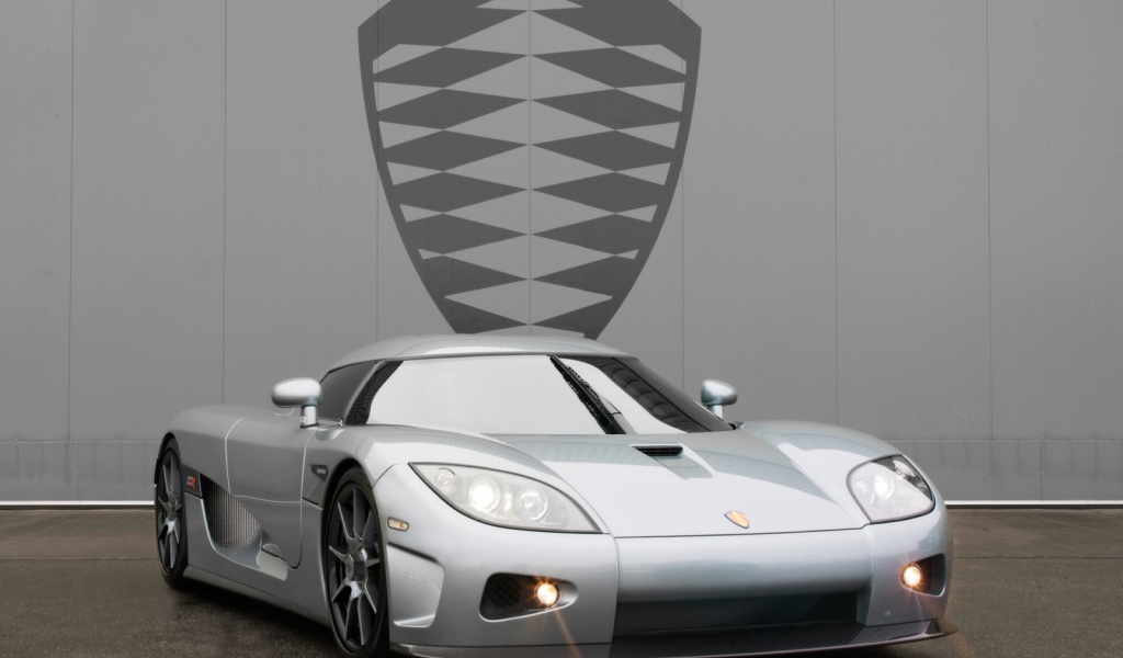 Серый Koenigsegg