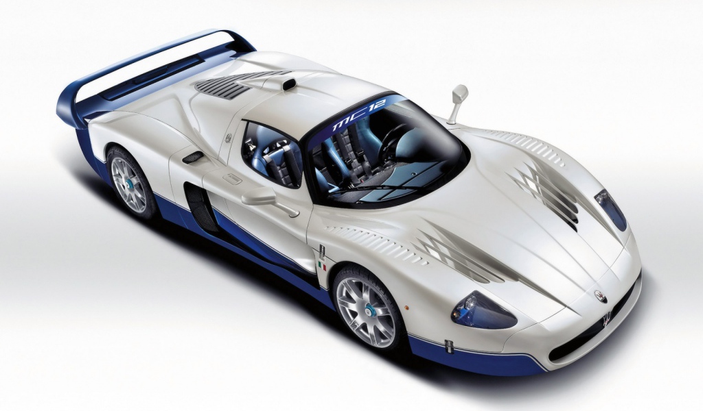 Супер кар Maserati