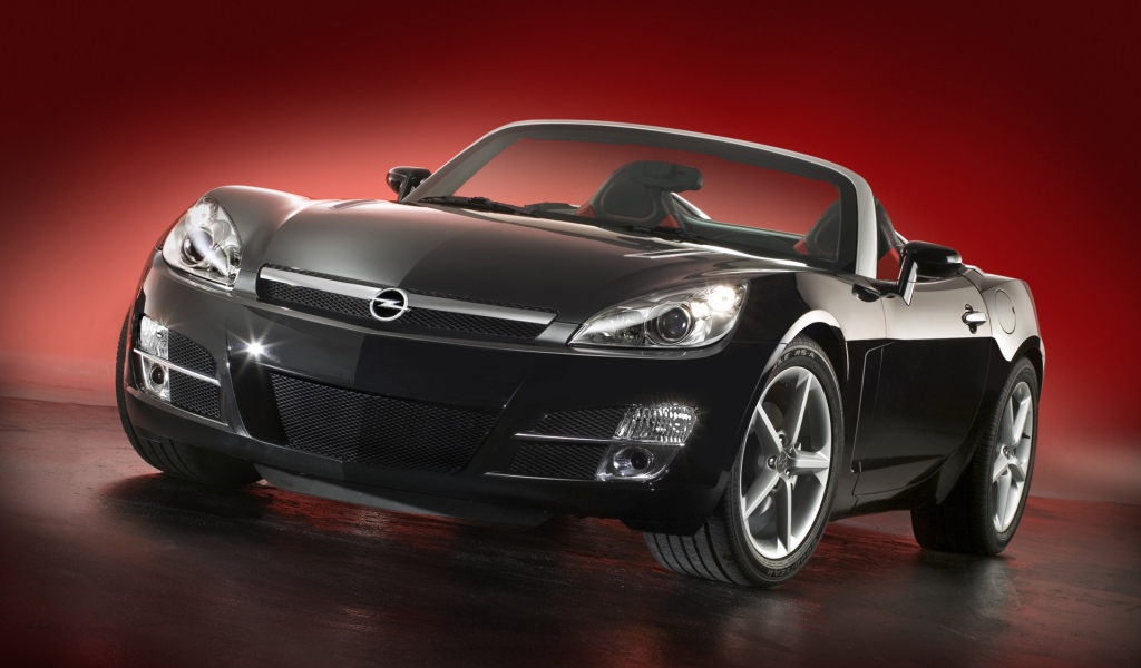 Черный Opel GT Turbo