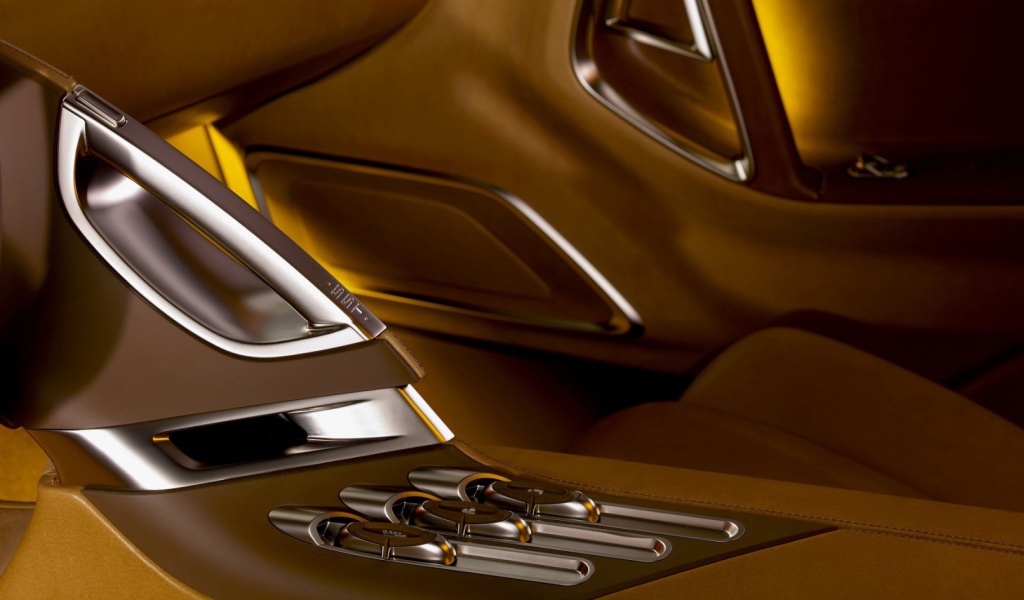 Внутри автомобиля