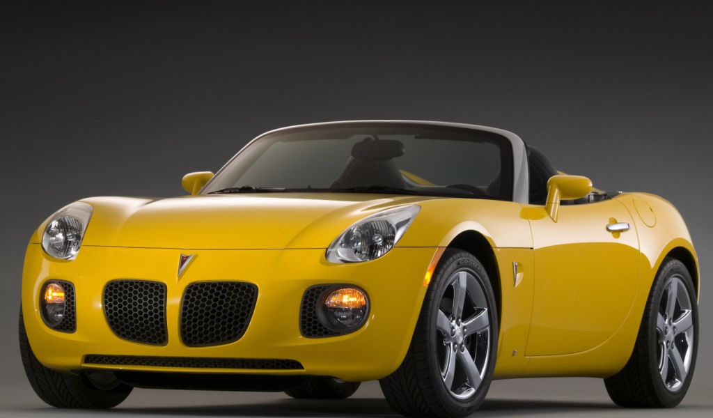 Желтый Понтиак