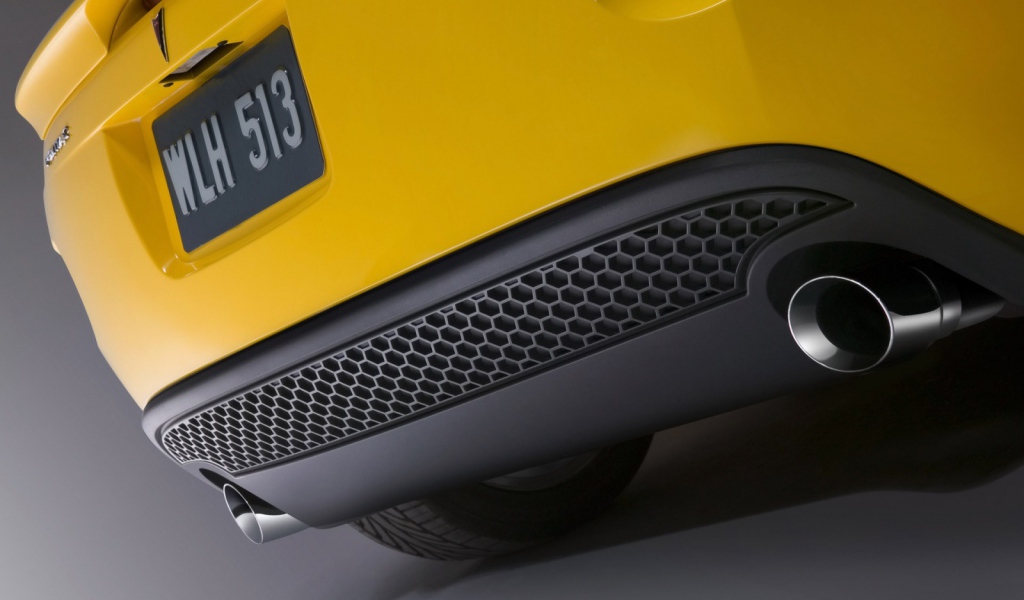 Pontiac Solstic вид снизу