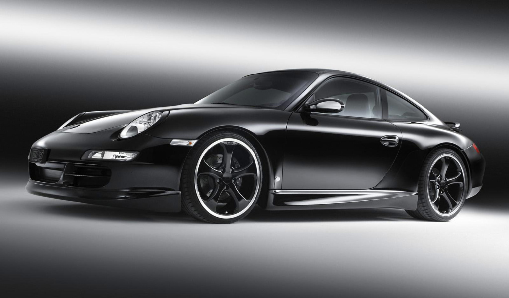 Черный Порше с черными литыми дисками