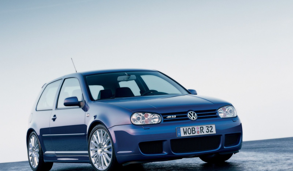 Volkswagen Golf R32