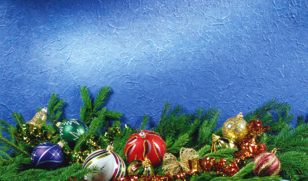 Разноцветные шары / Рождество