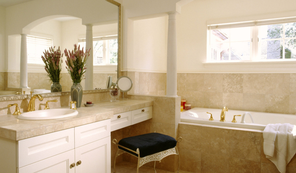 Белая ванная комната