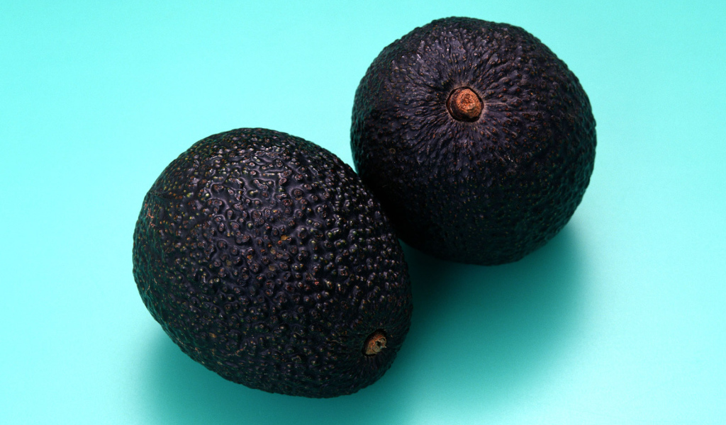 Черные фрукты