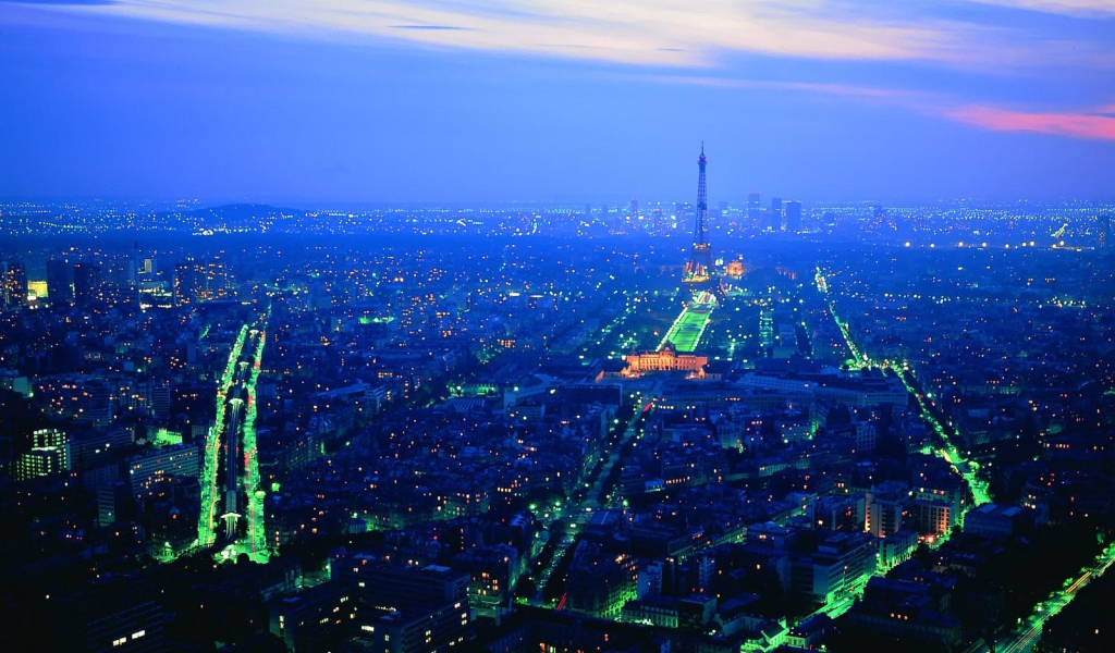 Ночной Париж