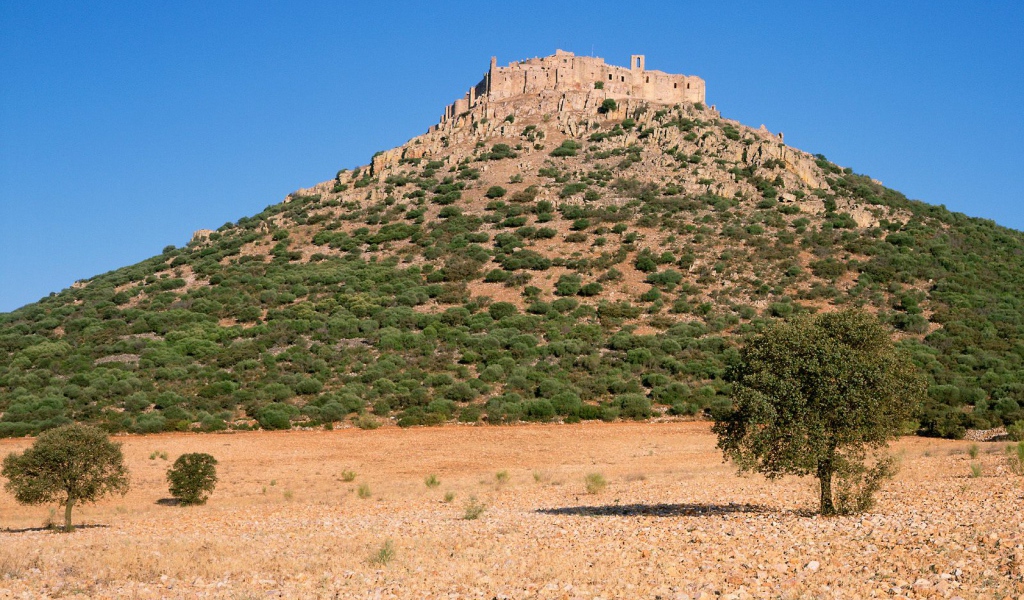 Руины замка - Испания