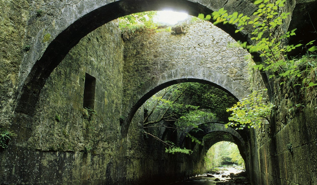 Речка в Испании