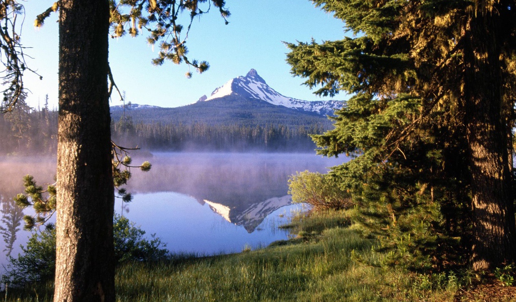 Большое Озеро на восходе солнца США