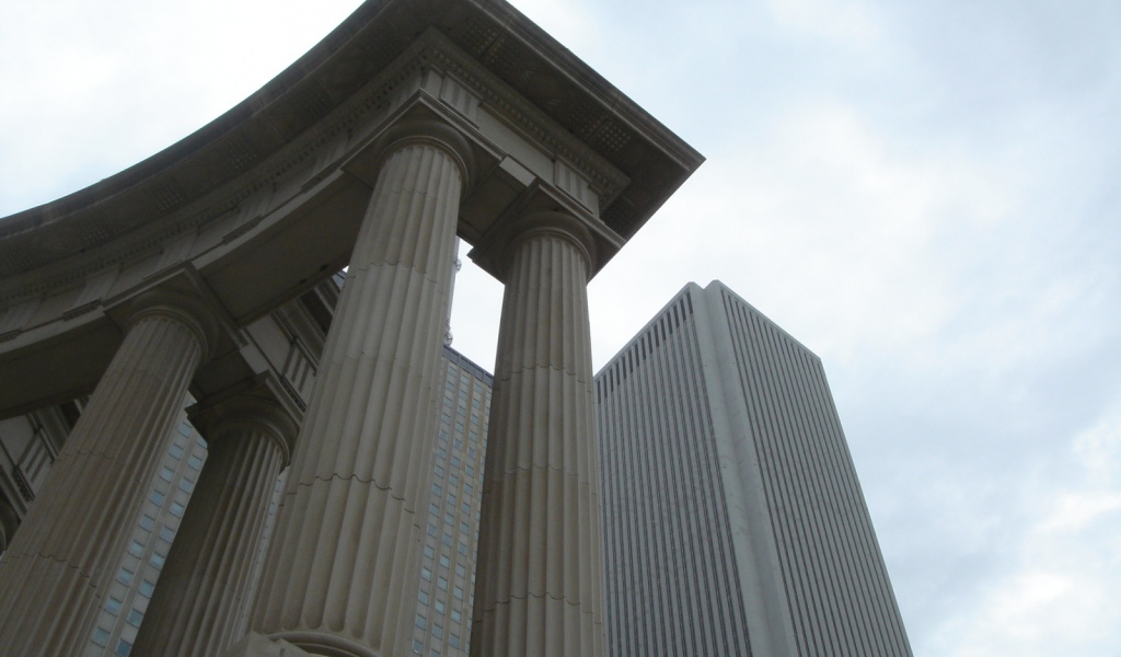 Памятники, США