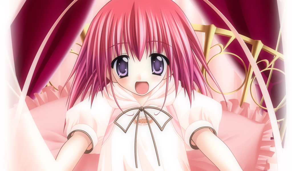 Маленькая девочка в кровати