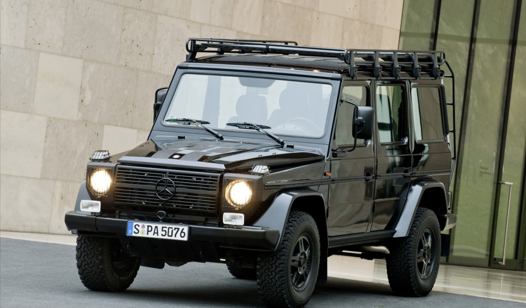 Внедорожник Mercedes