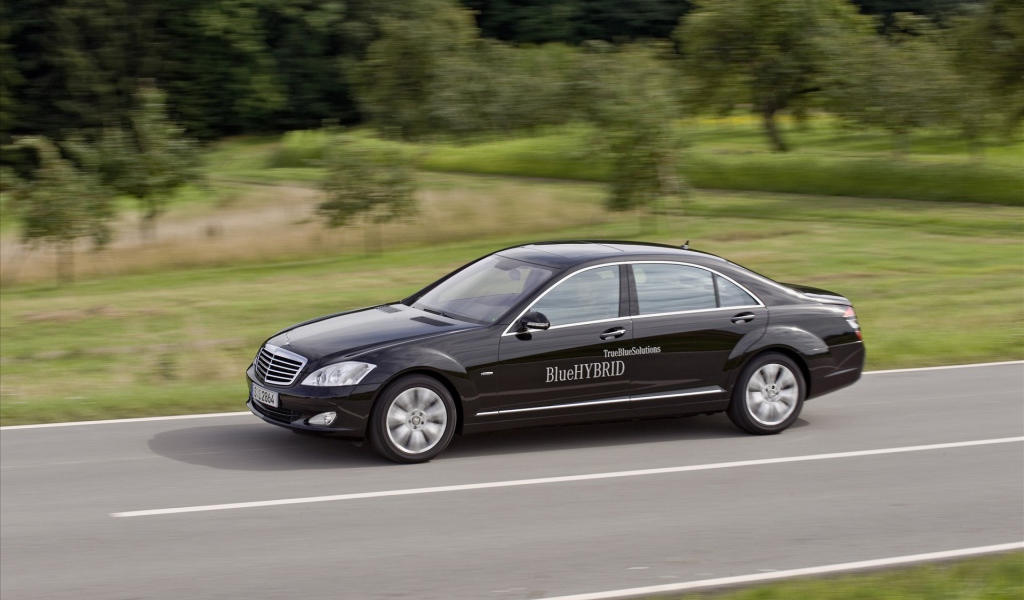 Респектабельный Mercedes