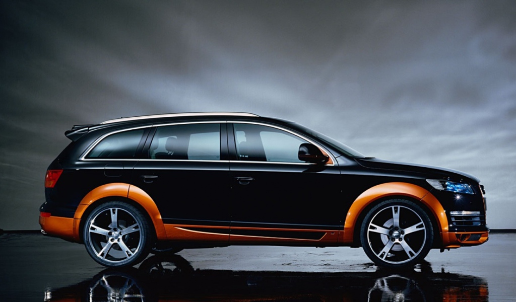 Красивый черный авто