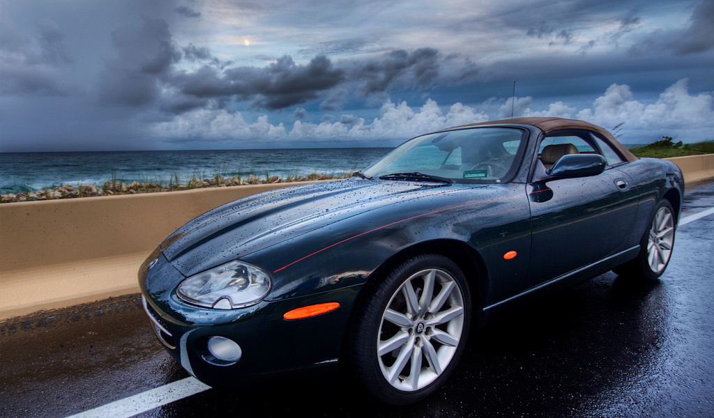 Кабриолет у моря