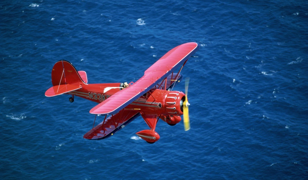 Полет над водой