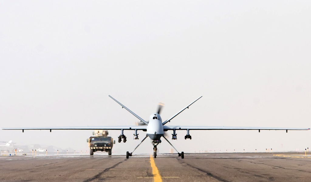 Военная авиация / Американский беспилотник