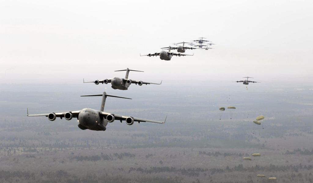 Военная авиация / Выброс десантников